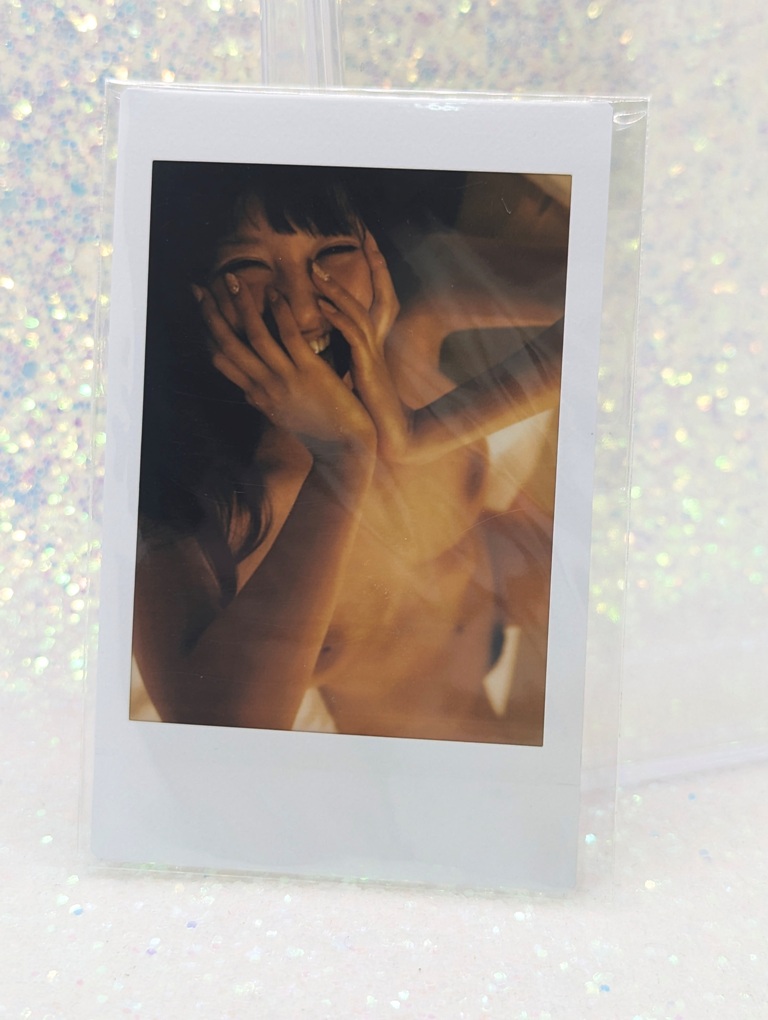 CB22-7 AV Idol Cheki Photo