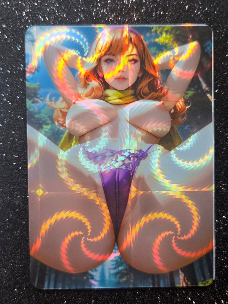 B7P05-3 Mystery Girls - Daphne - Limited Edition (Spiral Foil)
